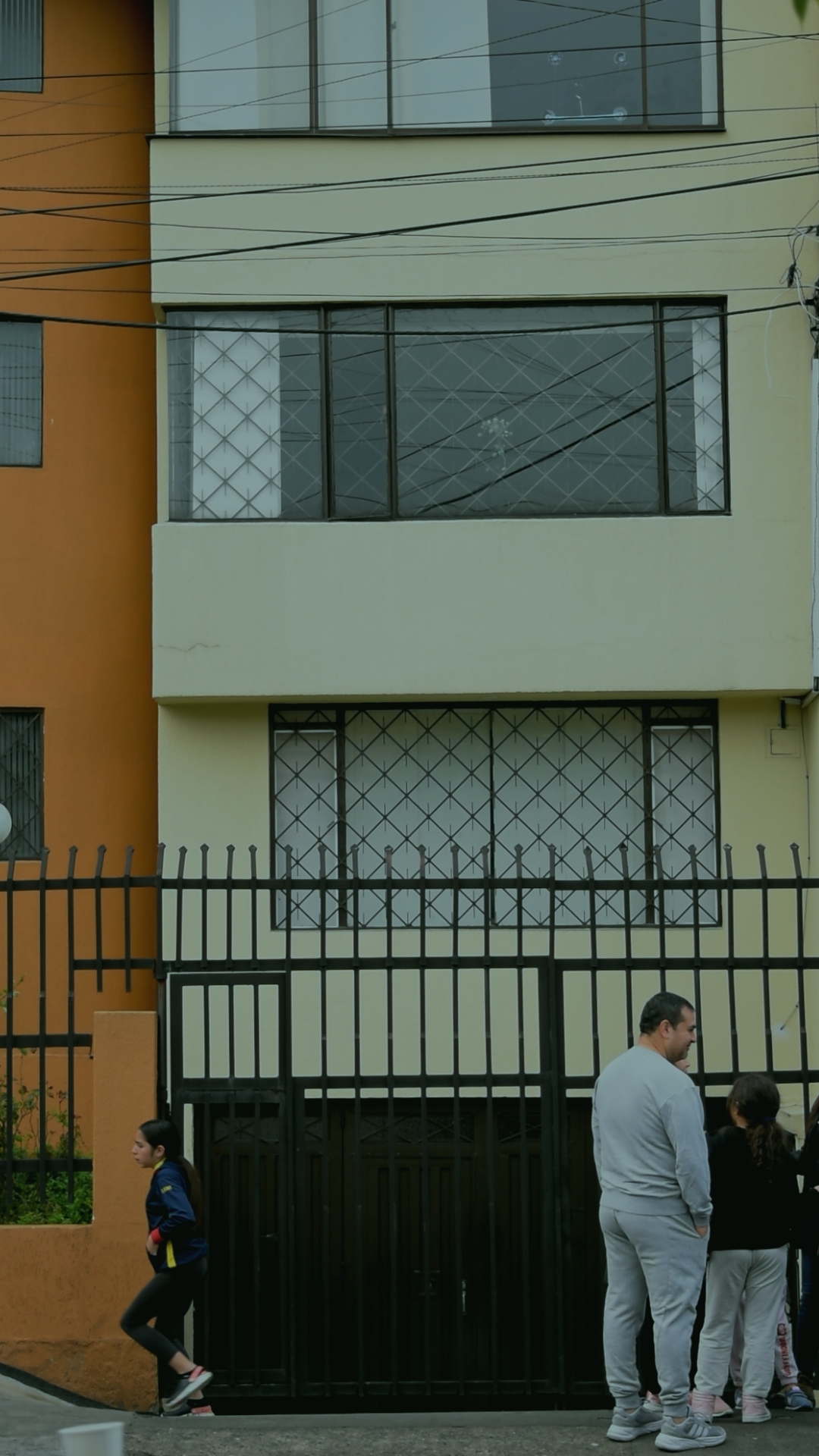 Casa vecina, fotograma 4